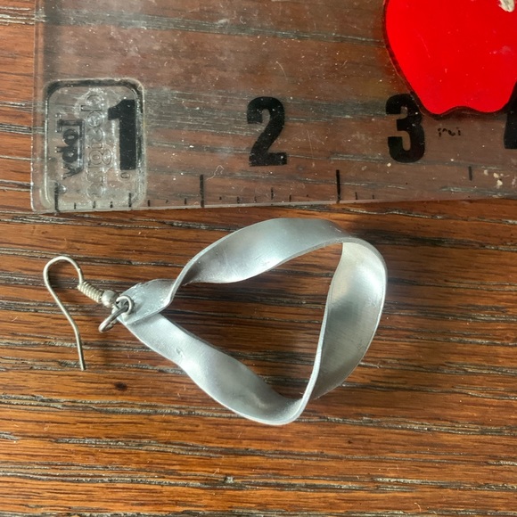 Inverted Hoops - Picture 3 of 5